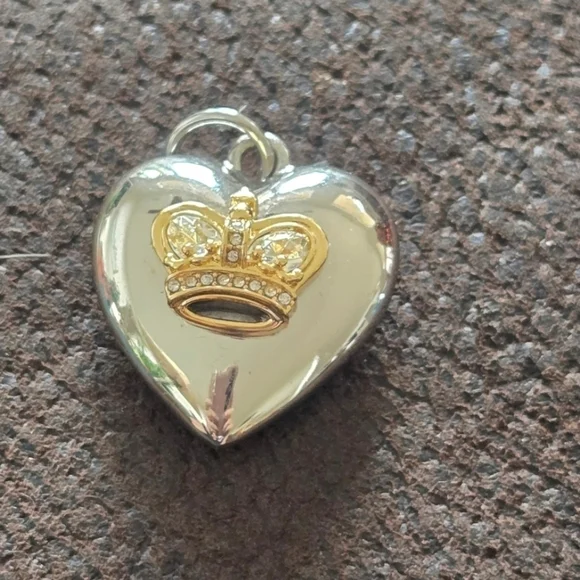 Juicy Couture Heart & Crown Charm - Picture 2 of 6